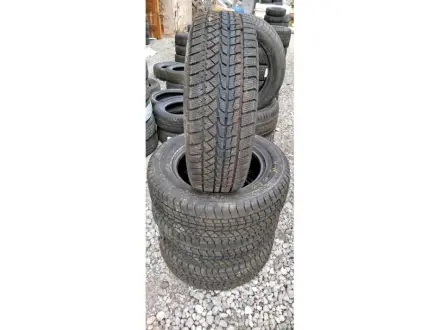 R17 Зима 235/65R17 108T Doublestar WINTERKING DW02 2023 9,7мм Шини БУ 182237