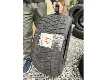 R19 Зима 265/50R19 110T Bridgestone Blizzak DM-V2 2319 8,4мм Шини БУ 188504