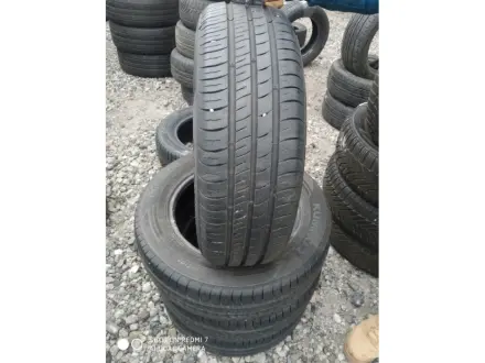 R15 Літо 185/65R15 88H Kumho Ecowing ES01 KH27 4120 6,5мм Шини БУ 181724