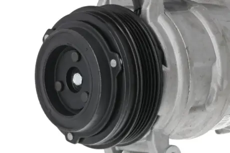 Компресор кондиціонера BMW X5 (E53)/RANGE ROVER III 3.0-4.4 00-12 Valeo 699053
