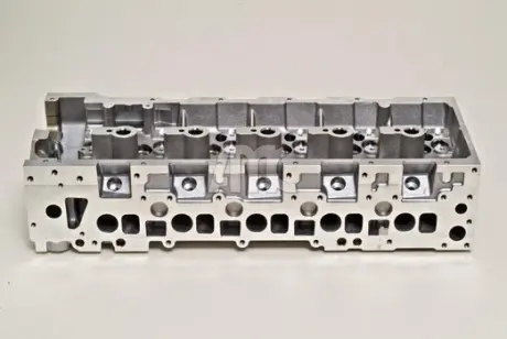 Головка блоку циліндрів MERCEDES OM 612 AMC 908575