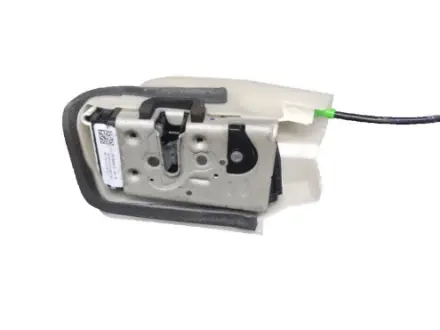 Замок двери передней L электрический 7 пинов Model 3 18-, Model Y 20- Б.У. TESLA 1500672-00-B