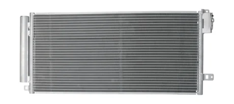 Конденсатор кондиціонера (з осушувачем) ABARTH GRANDE PUNTO, PUNTO, PUNTO EVO ALFA ROMEO GIULIETTA, MITO FIAT BRAVO, BRAVO II, GRANDE PUNTO, PUNTO, PUNTO EVO LANCIA DELTA III 0.9-2.0D 10.05- BOSCH 1986AD2026