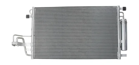 Конденсатор кондиціонера (з осушувачем) HYUNDAI TUCSON KIA SPORTAGE II 2.0-2.7 06.04-01.12 BOSCH 1986AD2180