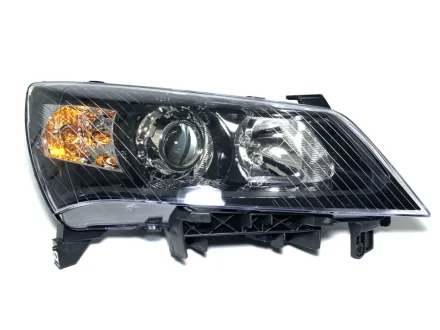 Фара передня седан (black) R Geely EC7 KLM KLM AutoParts 1067003377