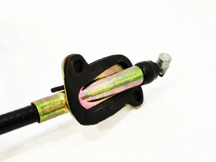 Трос ручного гальма L Geely CK / CK2 KLM KLM AutoParts 1407041180 (фото 1)