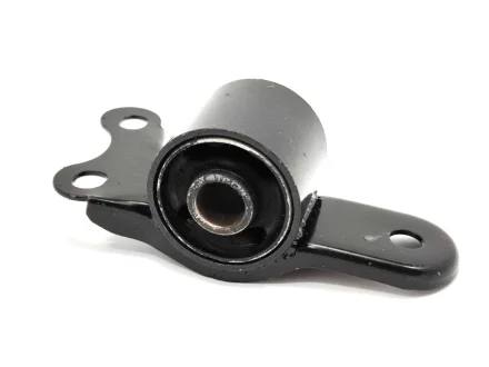 Сайлентблок важеля переднього задній в зборі L Chery Eastar KLM KLM AutoParts B11-2909110