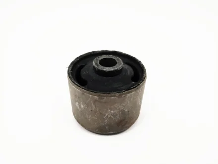 Сайлентблок важеля заднього передній Chery Jaggi / Kimo KLM KLM AutoParts S21-3301030