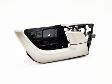 Ручка внутрішня двері R Geely EC7 / EC7RV KLM KLM AutoParts 1068002076