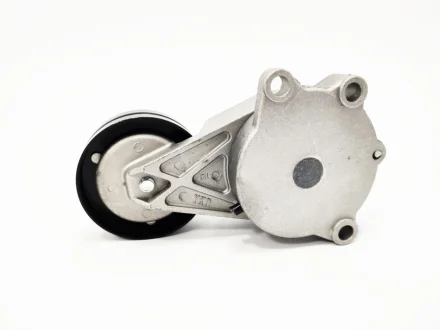 Ролик натяжний ременя генератора з натягувачем Chery KLM KLM AutoParts A11-8111200AB