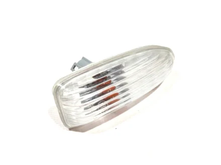 Повторювач повороту в крило Chery KLM KLM AutoParts A21-3731010