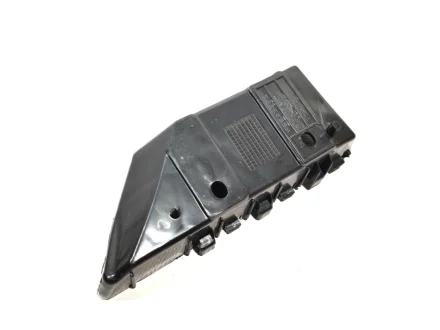 Кронштейн бампера переднього R ЗАЗ Chery Forza KLM KLM AutoParts A13-2803572