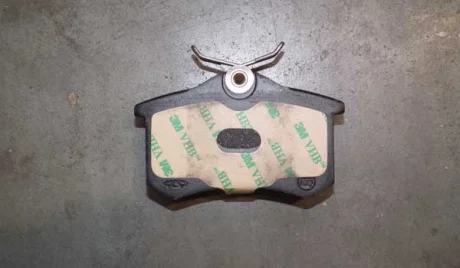 Колодки гальмівні задні з вушком Chery Tiggo 3xe (електро) KLM KLM AutoParts J69-3502080EV