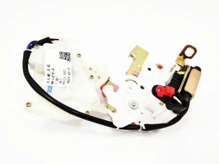 Замок дверей передньої L Geely CK / CK2 KLM KLM AutoParts 1800281180