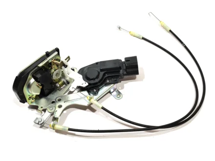 Замок двері задній L Geely MK/MK2/GC6 (без кожуха) KLM KLM AutoParts 1018005291