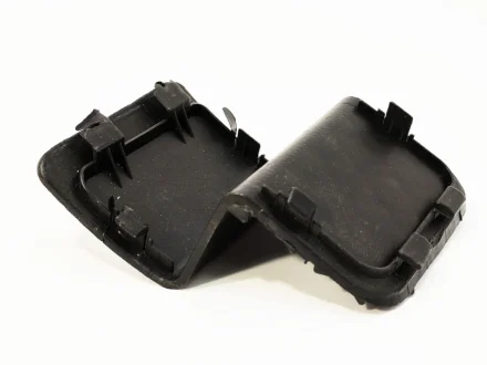 Заглушка буксирувального гака бампера переднього Chery Amulet KLM KLM AutoParts A15-2803663BA-DQ