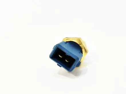 Датчик температури охолоджуючої рідини Chery (2 контакту) KLM KLM AutoParts A11-3617011 (фото 1)