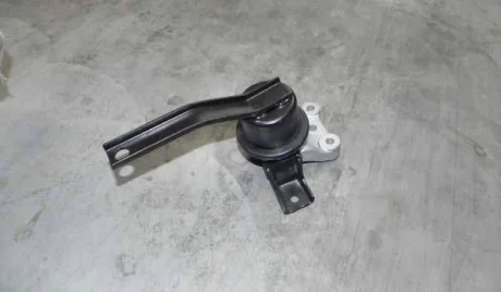 Подушка двигателя R Chery Eastar Aftermarket B11-1001310CA