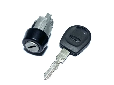 Замок запалювання (личинка з ключем) Chery Amulet KLM KLM AutoParts A11-8CB3704025AB