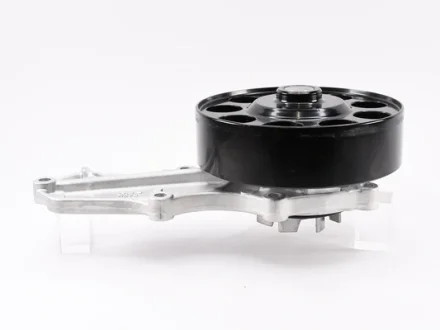 Насос водяной Honda Accord 2.0 03-08/ CR-V 2.4 06-18 GMB GWHO72A