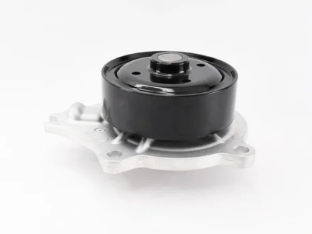 Насос водяний Lexus GS/IS/NX/RC/RX 2.0 15-/17- GMB GWT163A
